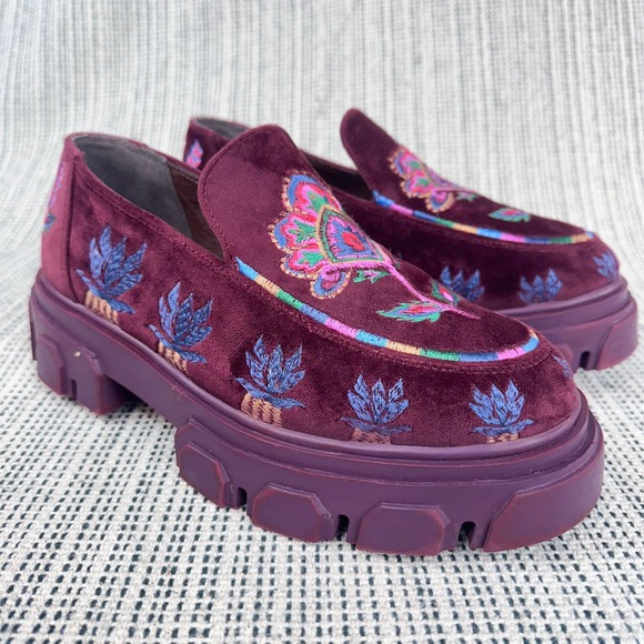 FARM Rio Shoes - Farm Rio Loafers Womens Size 8.5 Purple Velvet Embroidered Platform Lug Sole
